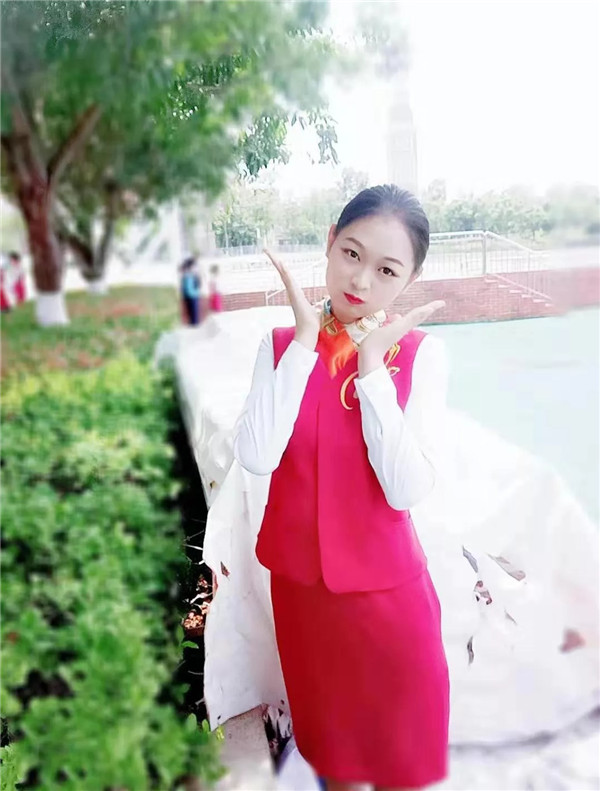 吉祥航空面试技巧_吉祥航空面试自我介绍范文_吉祥航空面试流程