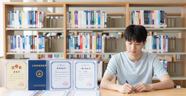 Ӧ����Ӣ�����ҽ�������_Ӧ�����������ҽ��ܷ���_������дҪ��